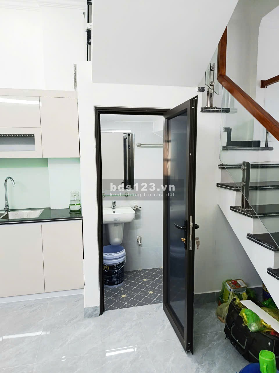 BÁN Nhà Mới Xây CHỢ HƯƠNG – DƯƠNG KINH, HP ÔTÔ đỗ cửa