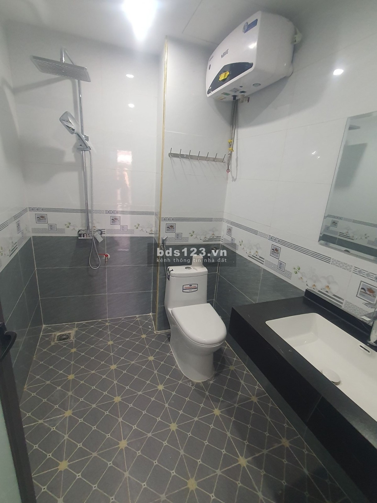 Bán nhà mới xây 6 tầng dt 30 m2 thiết kế đầy đủ công năng…