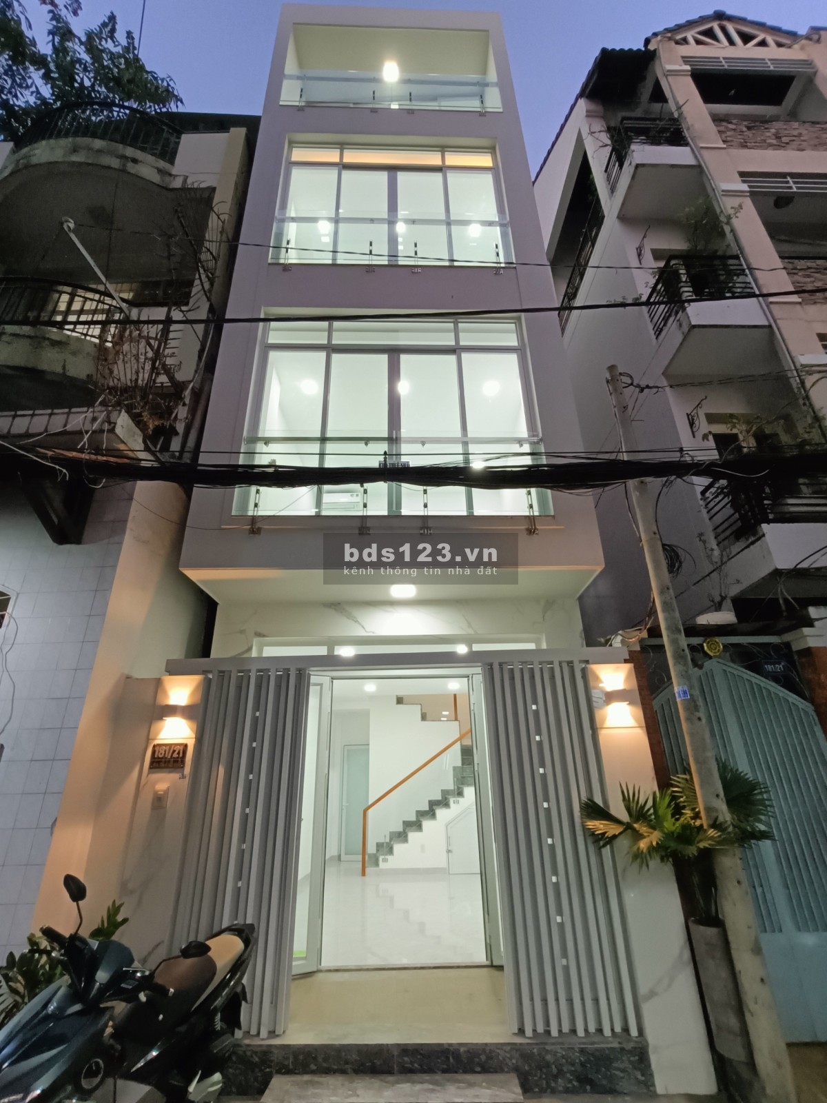 Nhà 4 tầng ngay 3 Tháng 2, Quận 10 – chỉ 28 triệu/tháng