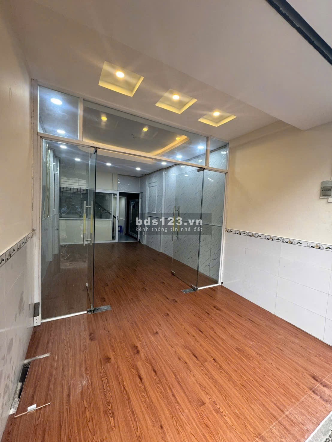 NHÀ NGUYÊN CĂN 6 PHÒNG NGỦ – HẺM XE TẢI SƯ VẠN HẠNH, QUẬN 10