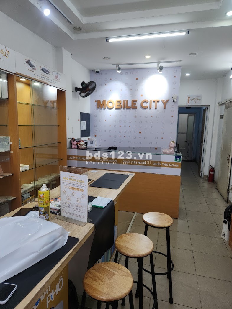 MẶT TIỀN TRẦN QUANG KHẢI – TRUNG TÂM TÂN ĐỊNH, QUẬN 1 -…