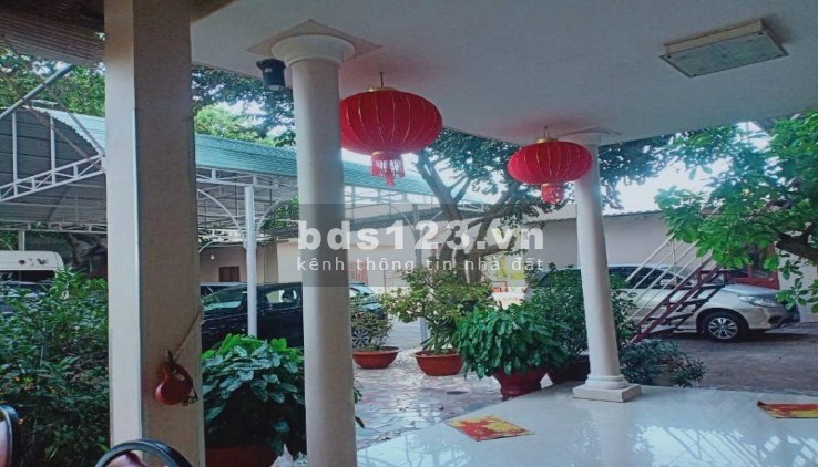 XUẤT CẢNH NƯỚC NGOÀI NÊN CẦN BÁN LÔ ĐẤT CÓ SẴN KHÁCH…