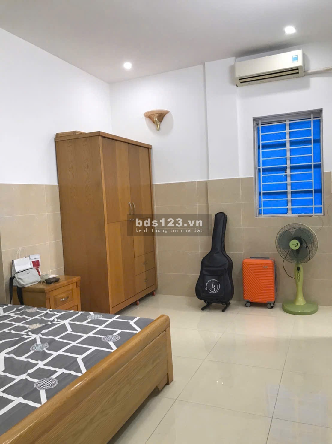 Chính chủ cần bán căn hộ cầu thang bộ full nội thất