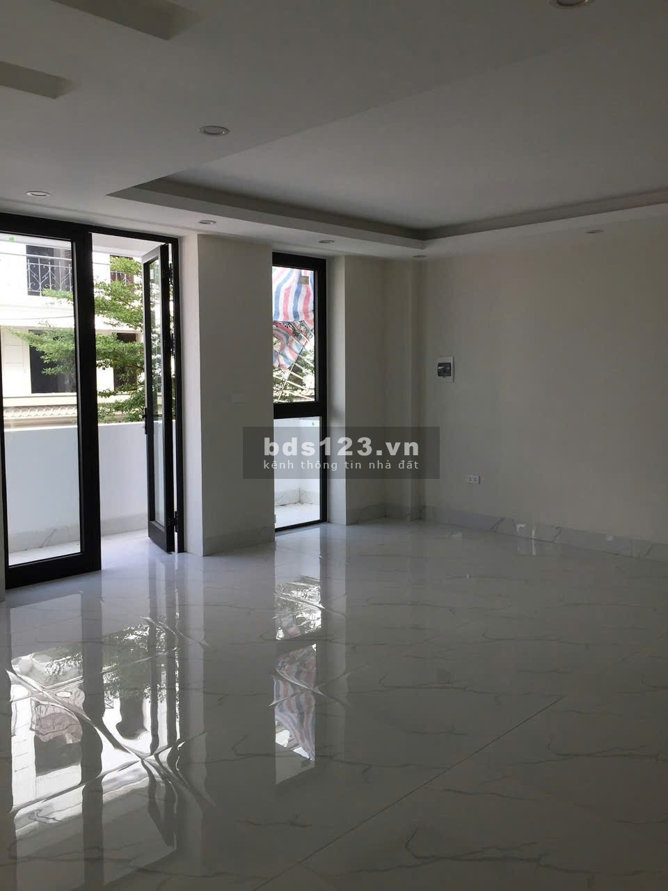 Cho thuê nhà nguyên căn liền kề làm văn phòng hoặc trung tâm,…