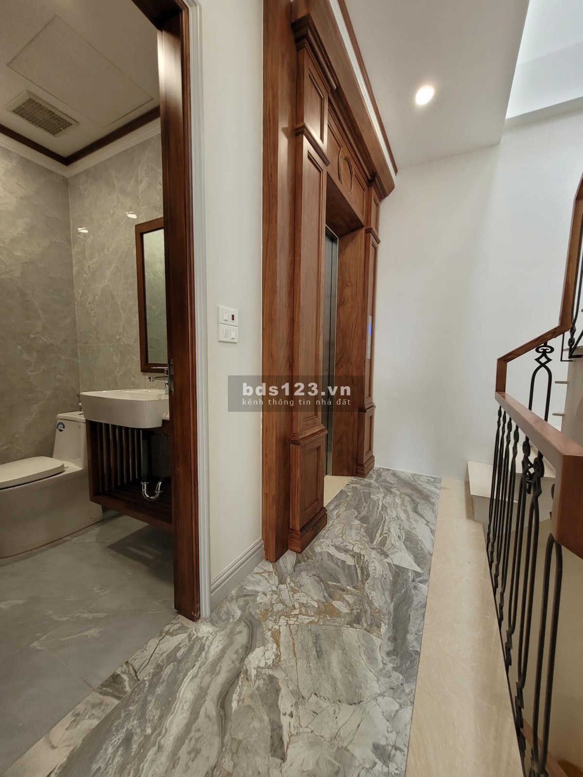 Bán 55m - 7 Tầng - 4.1m.Mặt Tiền. ( Khúc Thừa Dụ ) Cầu Giấy.…