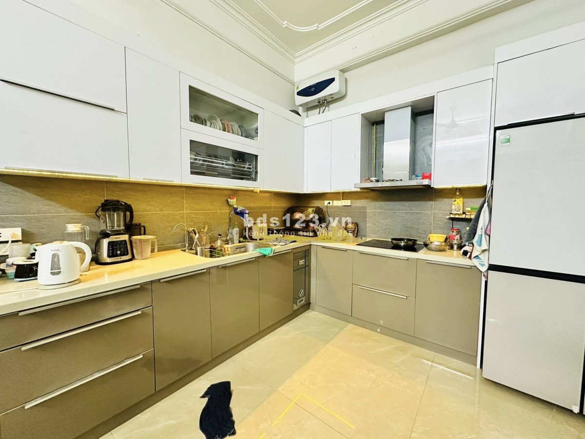 Bán 73m – 4 Tầng – 6m.Mặt Tiền. ( Hoàng Quốc Việt ) Cầu…