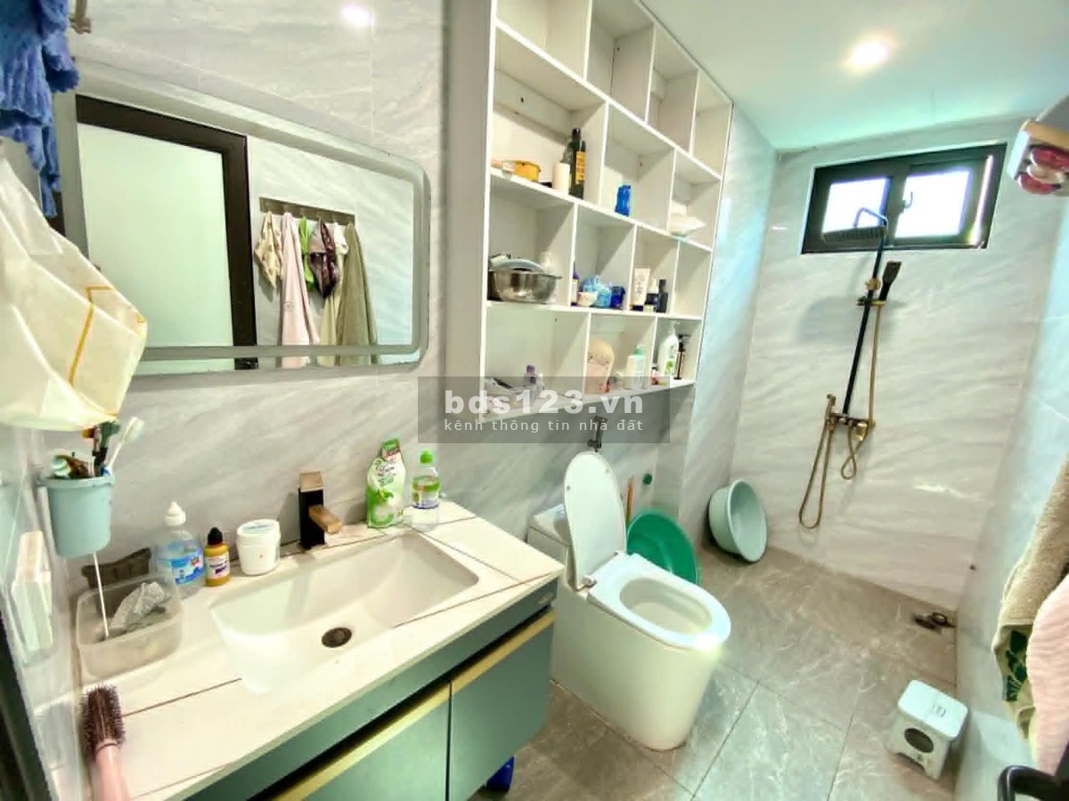 Bán 73m – 4 Tầng – 6m.Mặt Tiền. ( Hoàng Quốc Việt ) Cầu…