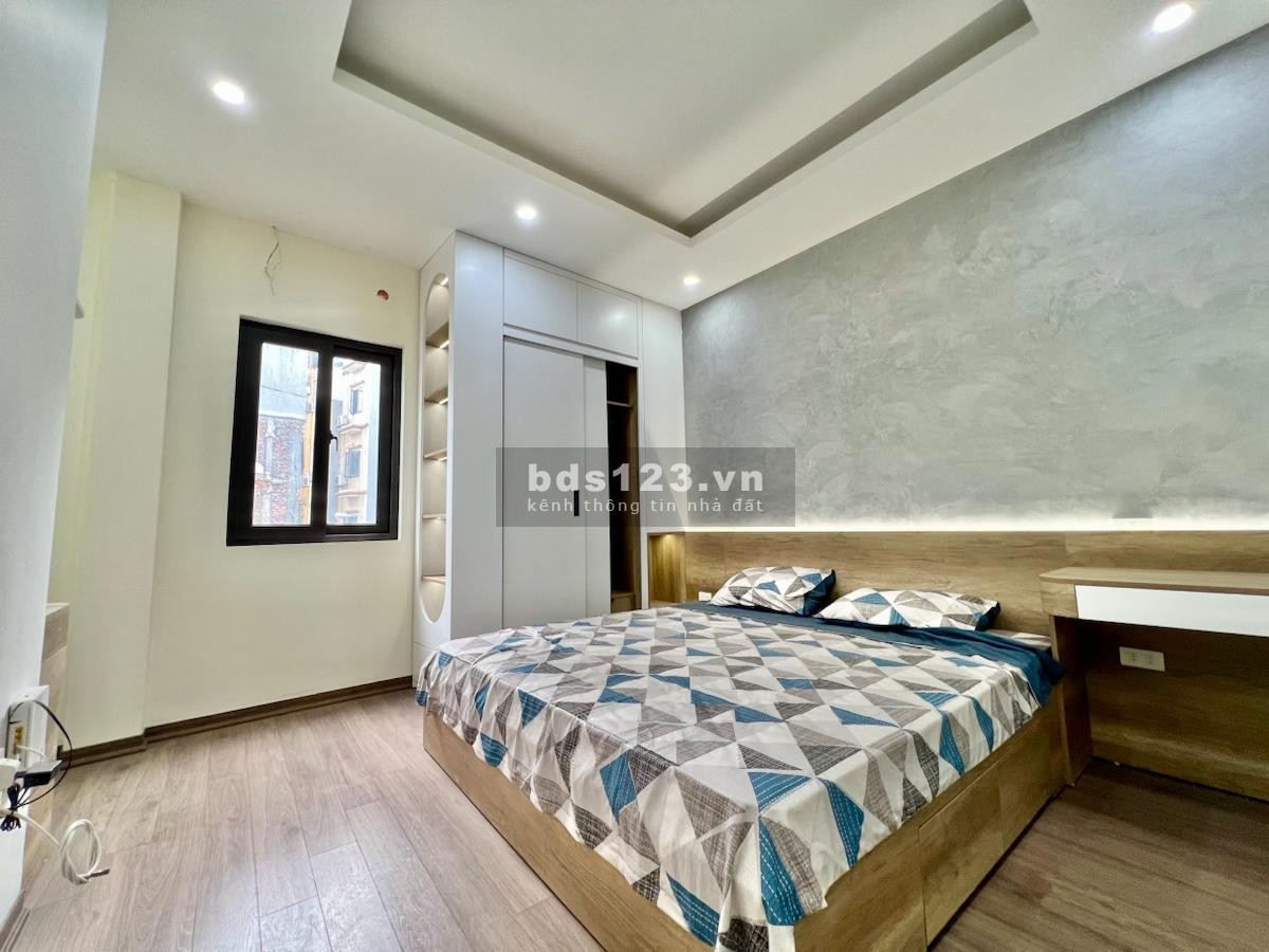 4 TỶ SỔ ĐỎ – CHUNG CƯ ĐỒNG TÀU – NHÀ ĐẸP 2 NGỦ –…