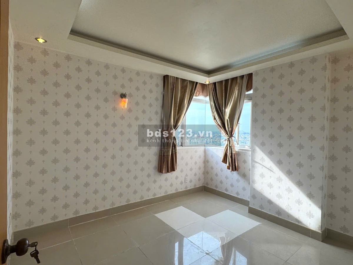 Căn 75m2 Hoàng Kim Thế Gia sổ hồng sẵn, thanh toán 950tr ở ngay