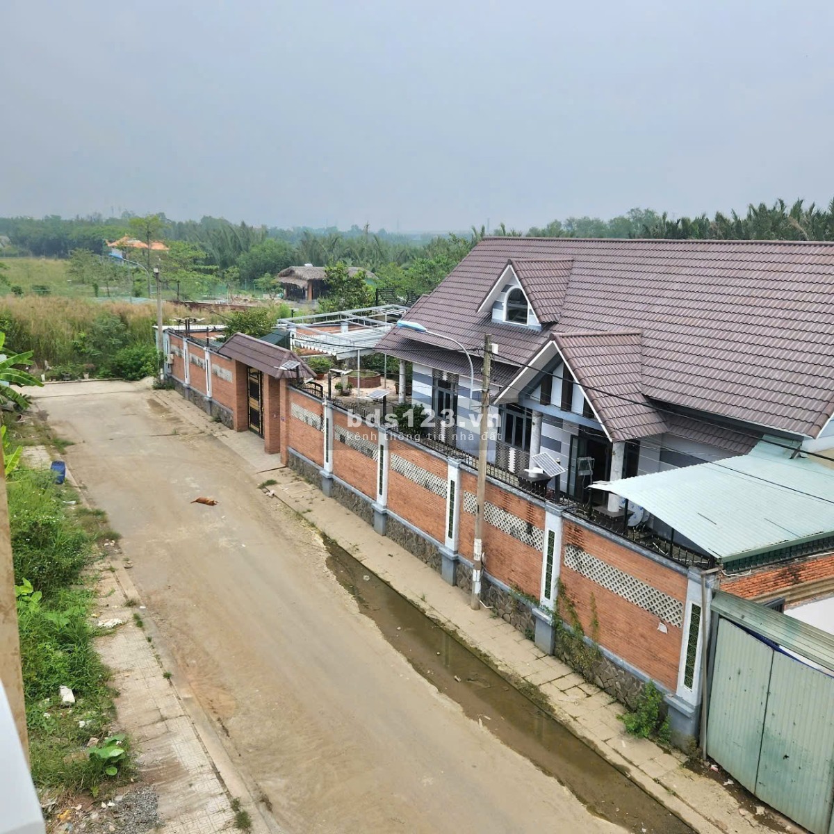 LONG TRƯỜNG – 4 PHÒNG NGỦ – CHỈ 5,05 TỶ CÒN THƯƠNG LƯỢNG…