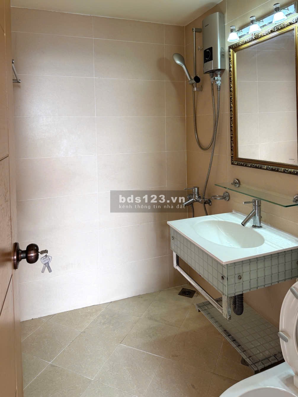Căn 75m2 Hoàng Kim Thế Gia sổ hồng sẵn, thanh toán 950tr ở ngay