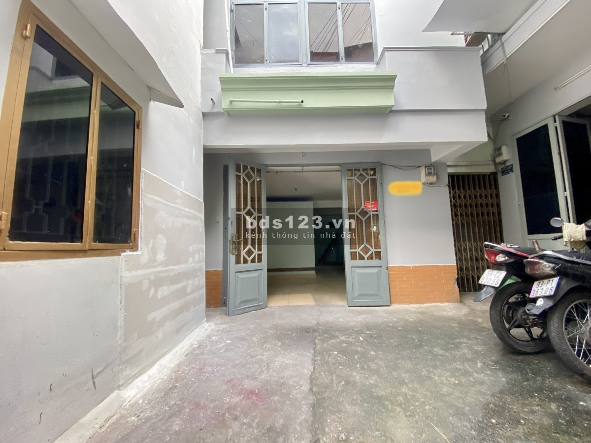 CHÍNH CHỦ GIẢM SÂU THÊM 200 triệu. bán nhà hẻm 27. Điện Biên, giáp ranh quận1. DT: 56m2. DTSD:112m2.