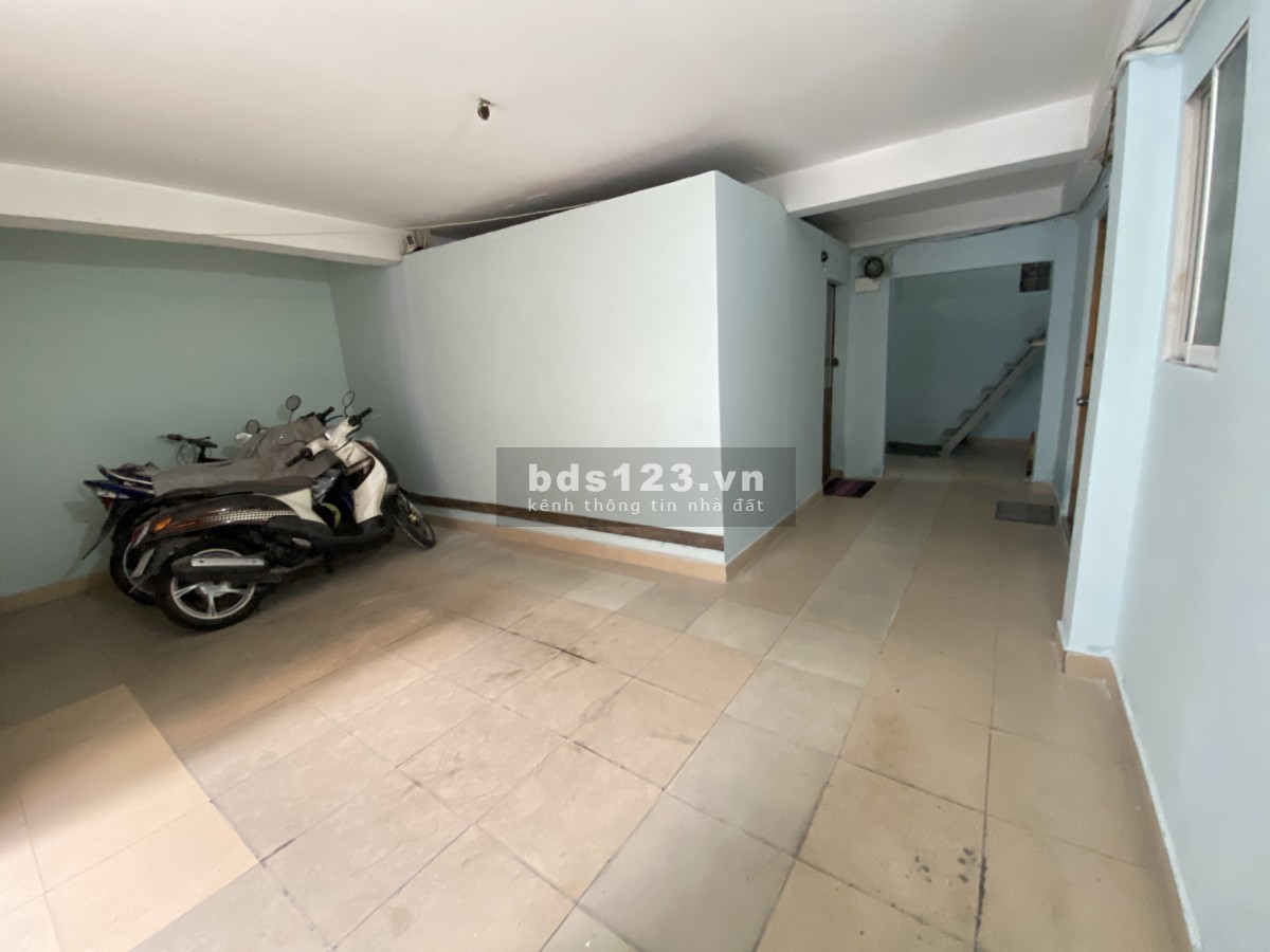 CHÍNH CHỦ GIẢM SÂU THÊM 200 triệu. bán nhà hẻm 27. Điện Biên, giáp ranh quận1. DT: 56m2. DTSD:112m2.