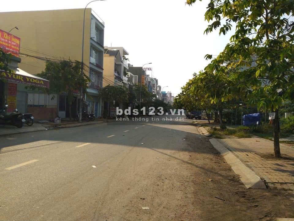 72 m2 Hẽm 1/ Đường 494 Lê Văn Việt giá 4,8 tỷ