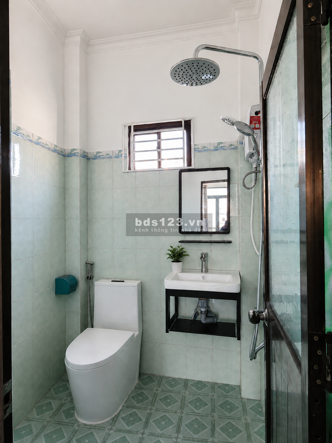 Nhà mới 1 trệt 4 lầu full nội thất Gò Vấp 13.9tr