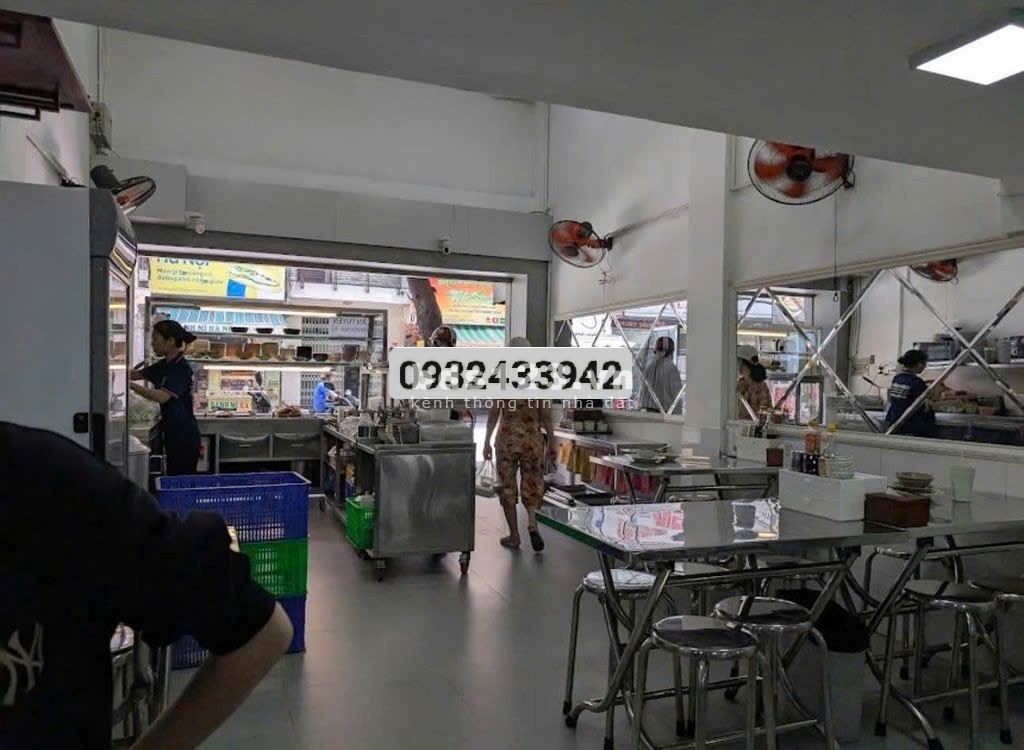 cho thuê 25tr nhà mặt tiền đường đồng đen Q.tân bình