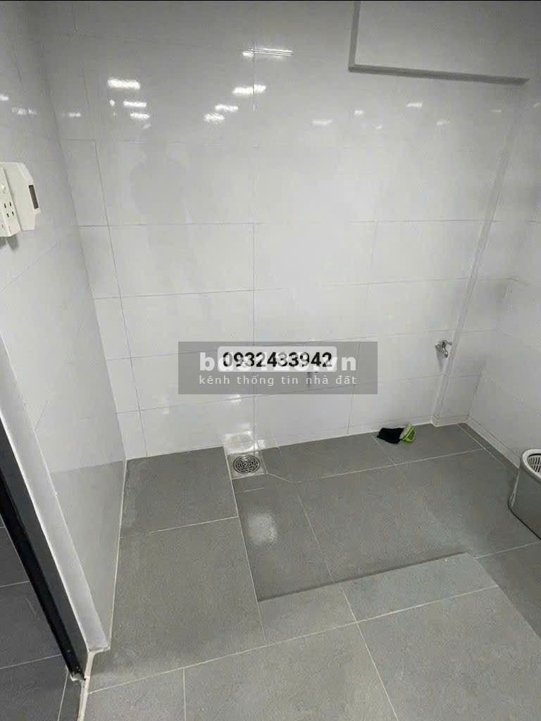 cho thuê 25tr nhà mặt tiền đường đồng đen Q.tân bình