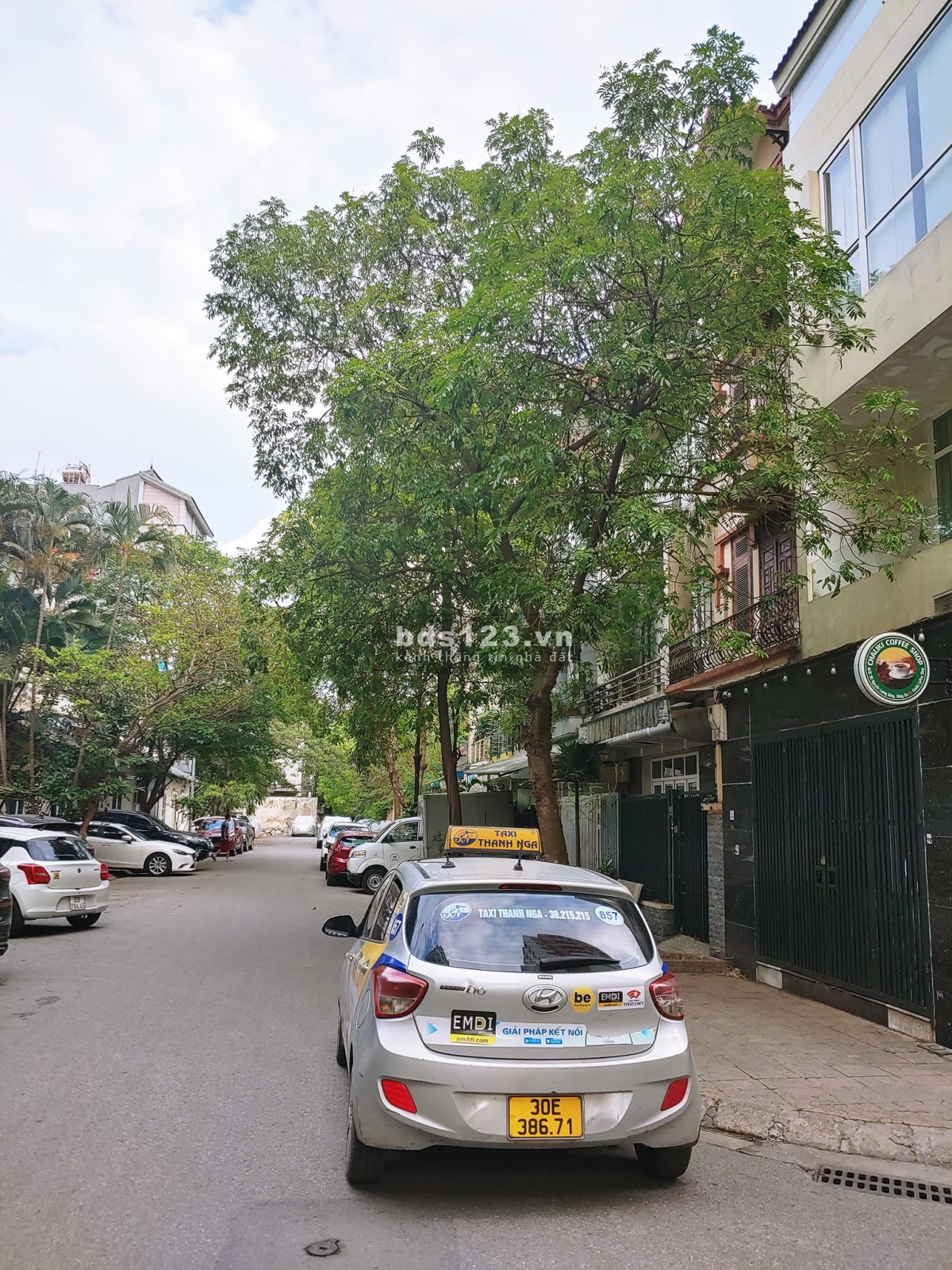 Nhà kho xưởng Mai Lâm Xuân Canh Đông Anh 100m² ô tô tránh giá…