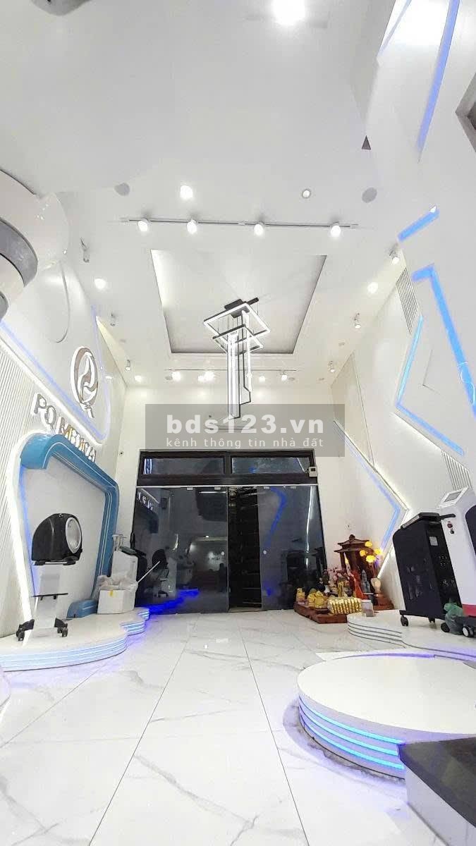 Bán 80m - 7 Tâng - 5.7m.Mặt Tiền.( Đình Thôn ) Nam Từ Liêm