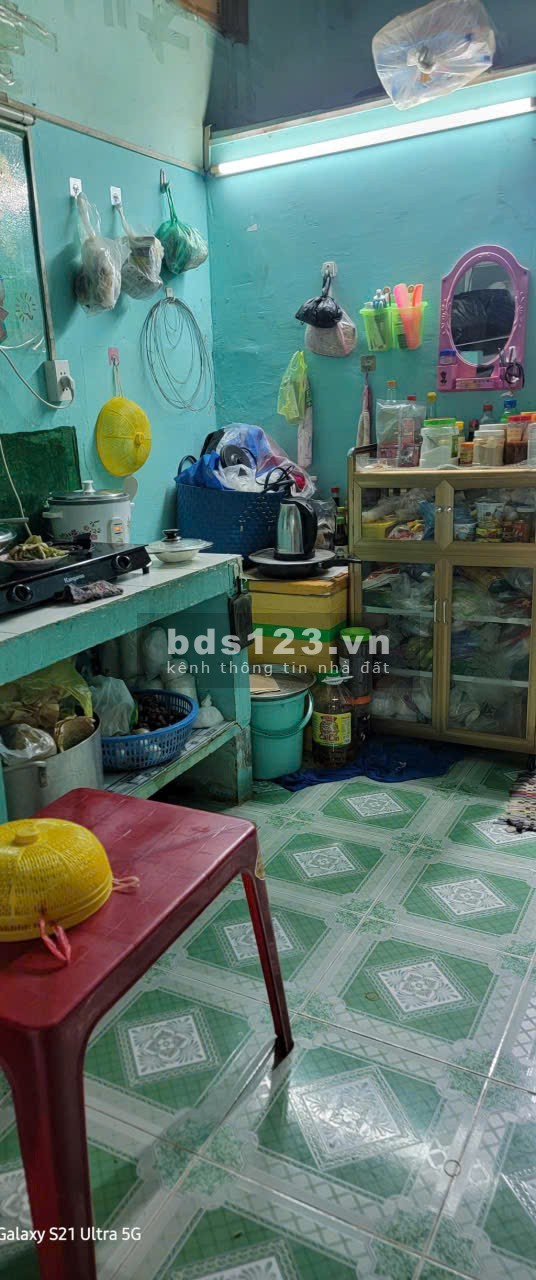 Bán nhà cấp 4 suốt có 1 gác gỗ ngay trung tâm Đầm Sen Q11