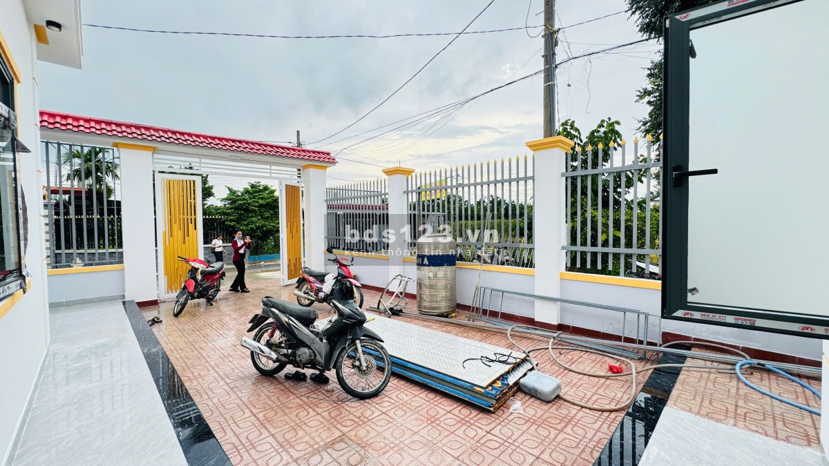  MUA ĐẤT TẶNG NHÀ 10x20 CHỈ 2 TỶ XXX – LÔ GÓC 2 MẶT TIỀN SIÊU ĐẸP GẦN KDL BỬU LONG