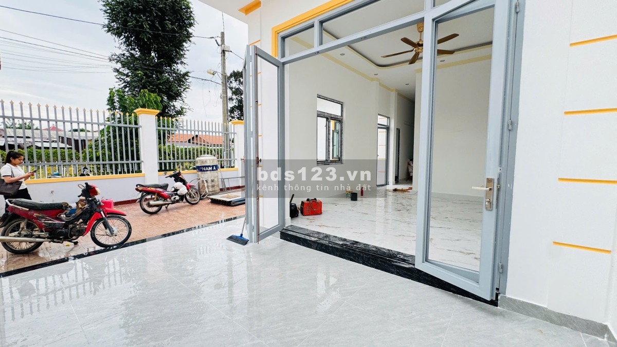  MUA ĐẤT TẶNG NHÀ 10x20 CHỈ 2 TỶ XXX – LÔ GÓC 2 MẶT TIỀN SIÊU ĐẸP GẦN KDL BỬU LONG