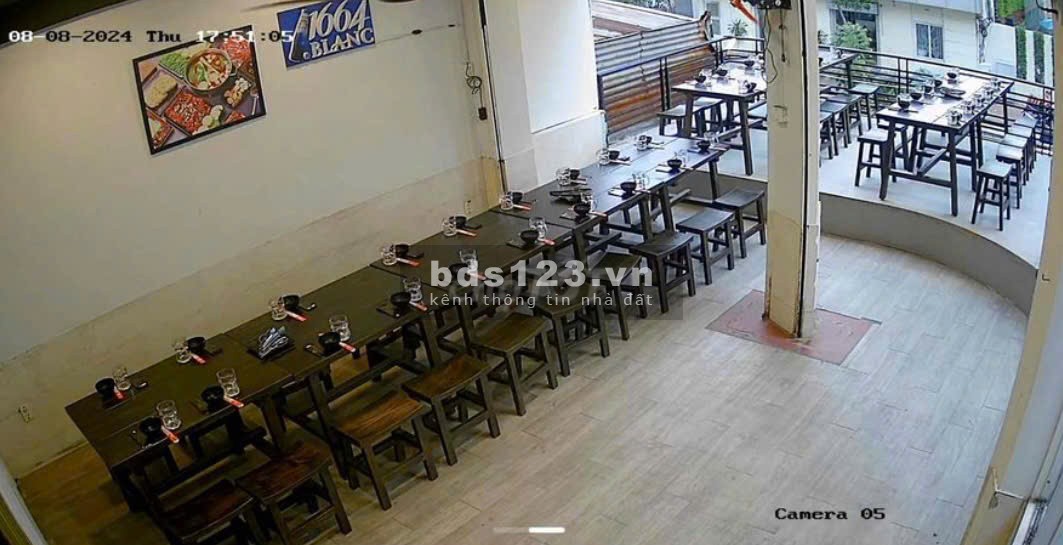 Cần sang mặt bằng vị trí lô góc 2 MT 3 lầu Đinh Tiên Hoàng Q1