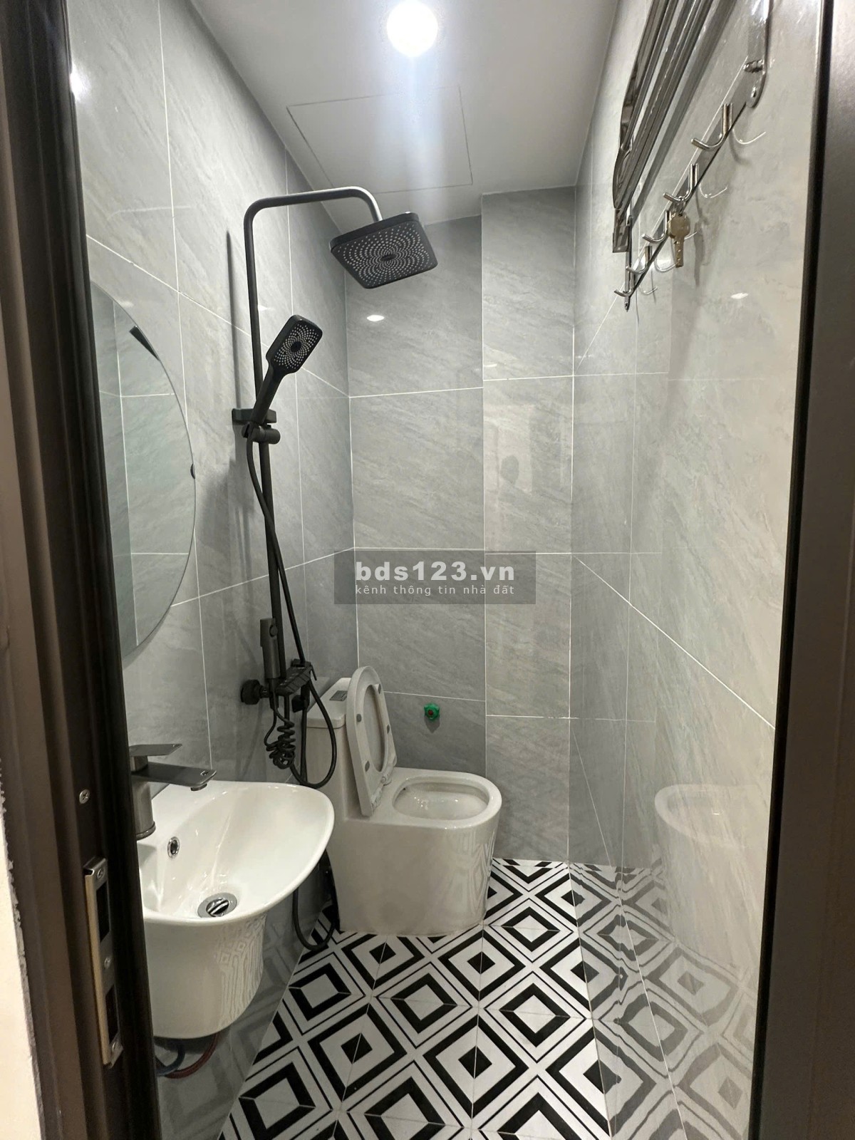 Bán nhà ngõ Hoà Bình 7, phường Bạch Mai. Diện tích sổ 20,5m2…