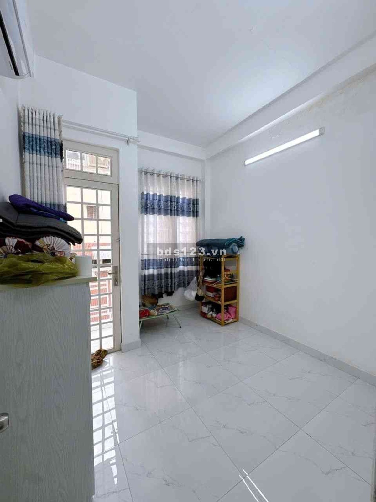 NHÀ HẺM ĐẸP QUẬN 5 DỌN VÀO Ở NGAY, TRỤC ĐƯỜNG GIAO THÔNG…