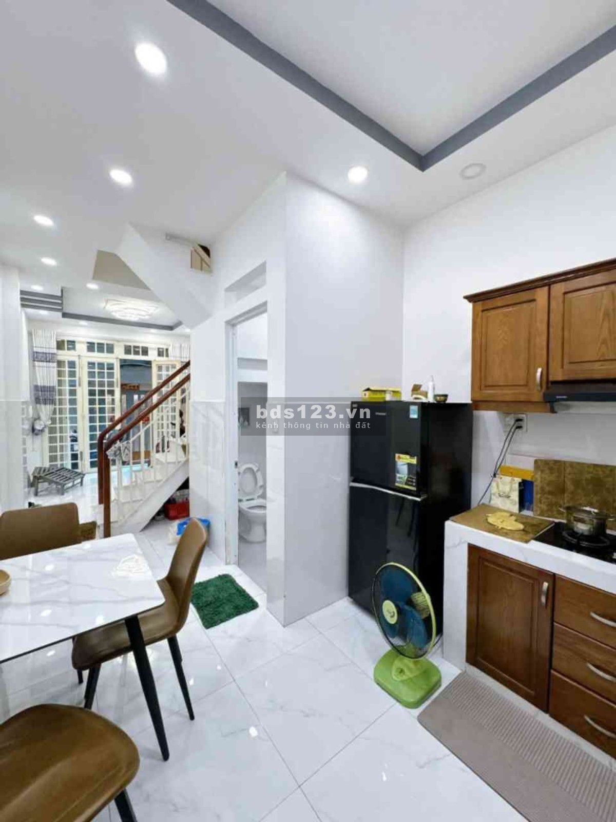 NHÀ HẺM ĐẸP QUẬN 5 DỌN VÀO Ở NGAY, TRỤC ĐƯỜNG GIAO THÔNG…