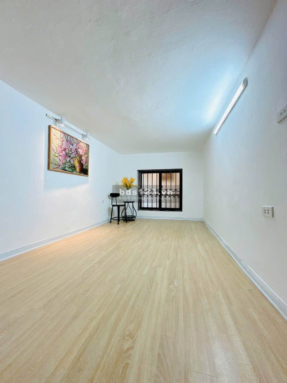 Bán gấp nhà Phân lô Hoàng Văn Thái 38m2 5 tầng đủ công năng,…