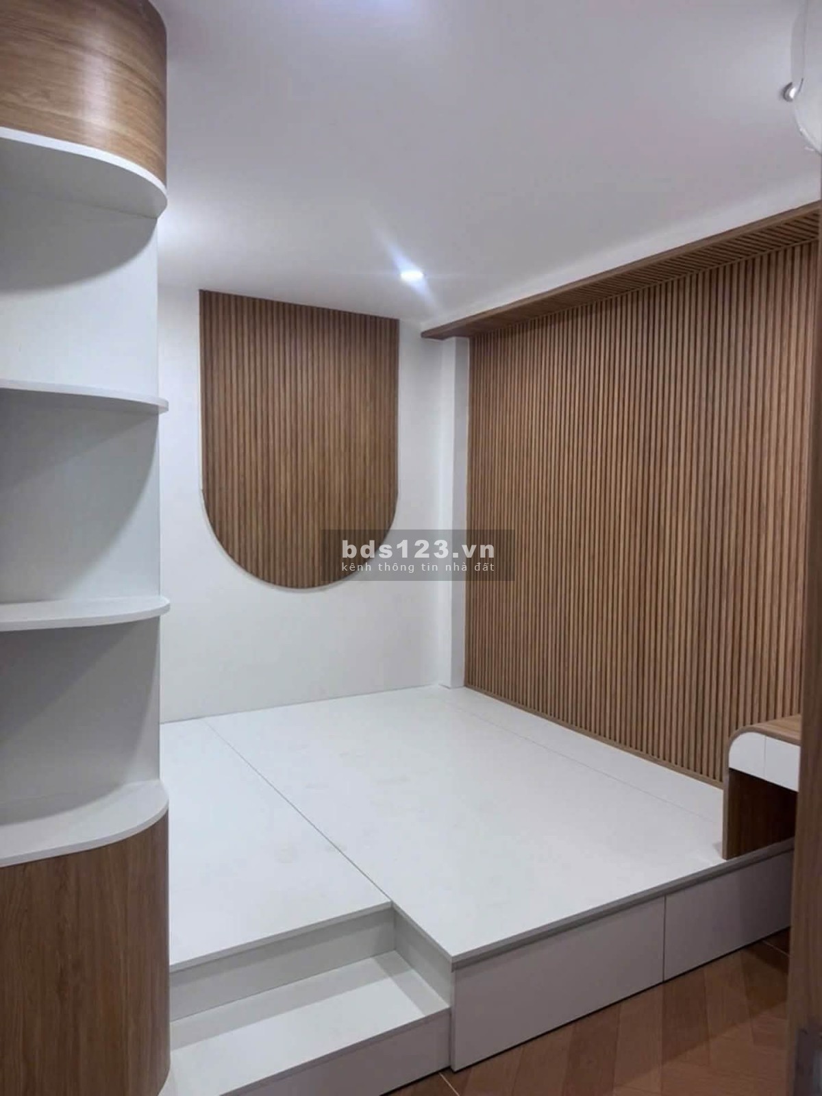 Nhà 2 tầng Hùng Vương – Full nội thất, dòng tiền 15…