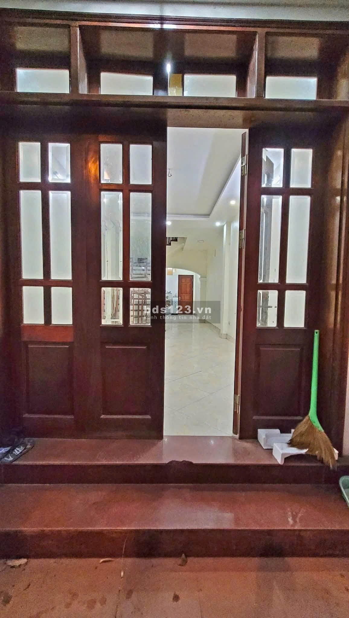 Cho Thuê Nhà Ngõ 1197 Giải Phóng 65M² 4 Tầng 5 Ngủ - Ngõ Ô Tô…