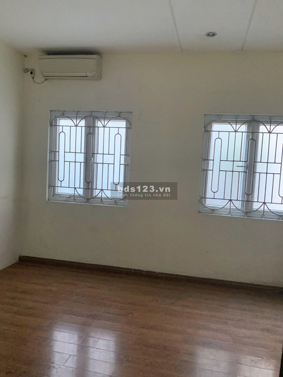 Chính chủ cho thuê nhà riêng số 2b ngõ 738 Bạch Đằng, Hai Bà…