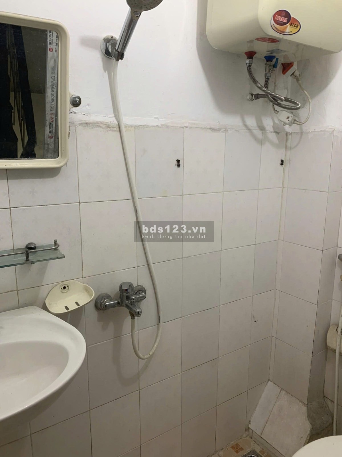 Chính chủ cho thuê nhà riêng số 2b ngõ 738 Bạch Đằng, Hai Bà…