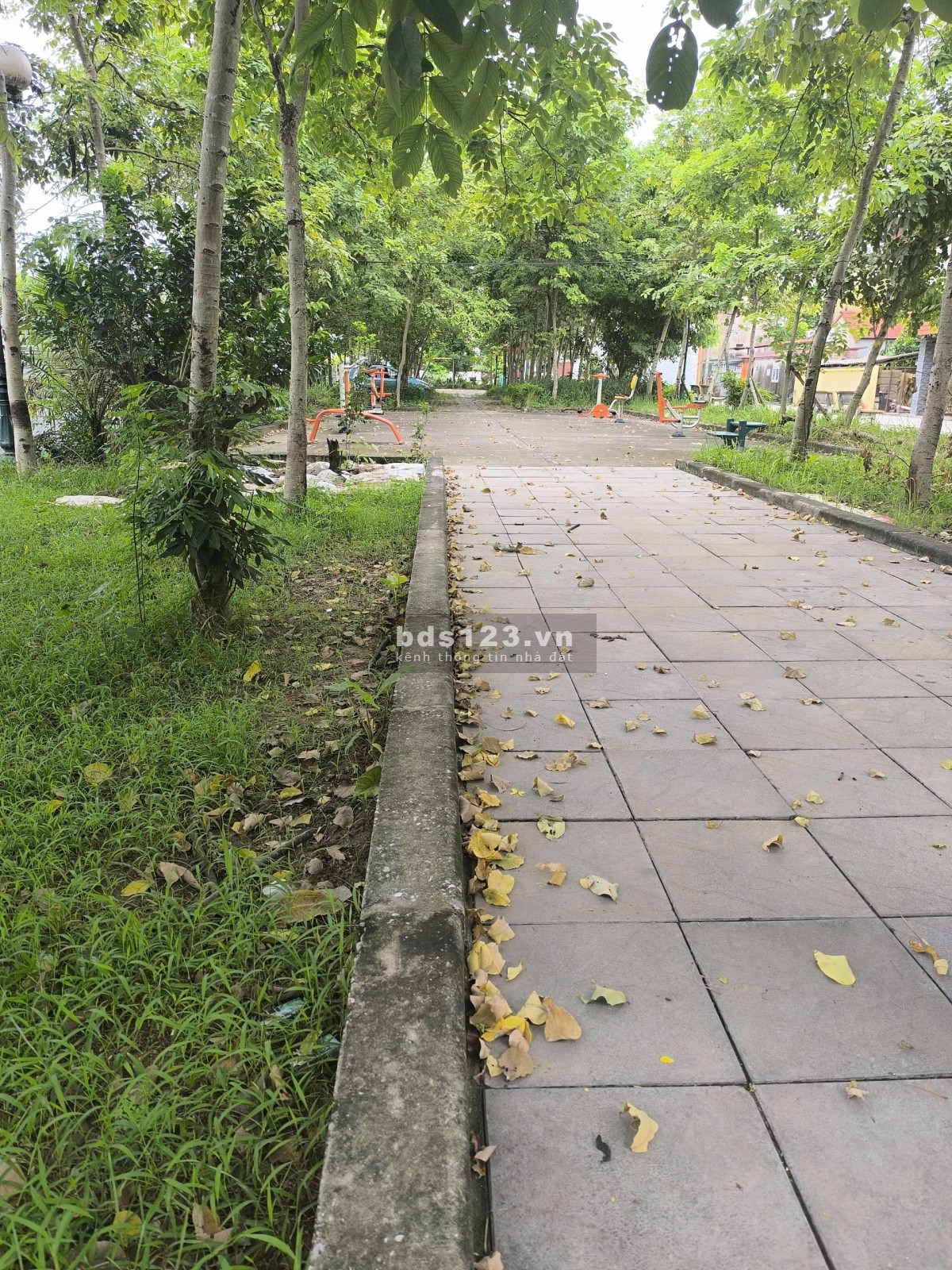 Bán Đất 216m2 đối diện Công viên Khê Nữ - Phúc Thịnh - Nguyên Khê - Đông Anh - Hà Nội. Giá 80tr/m2