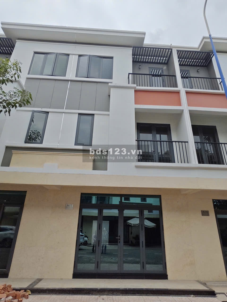 CHO THUÊ NHÀ NGUYÊN CĂN MỚI XÂY – LAVELA GARDEN – THÍCH HỢP…