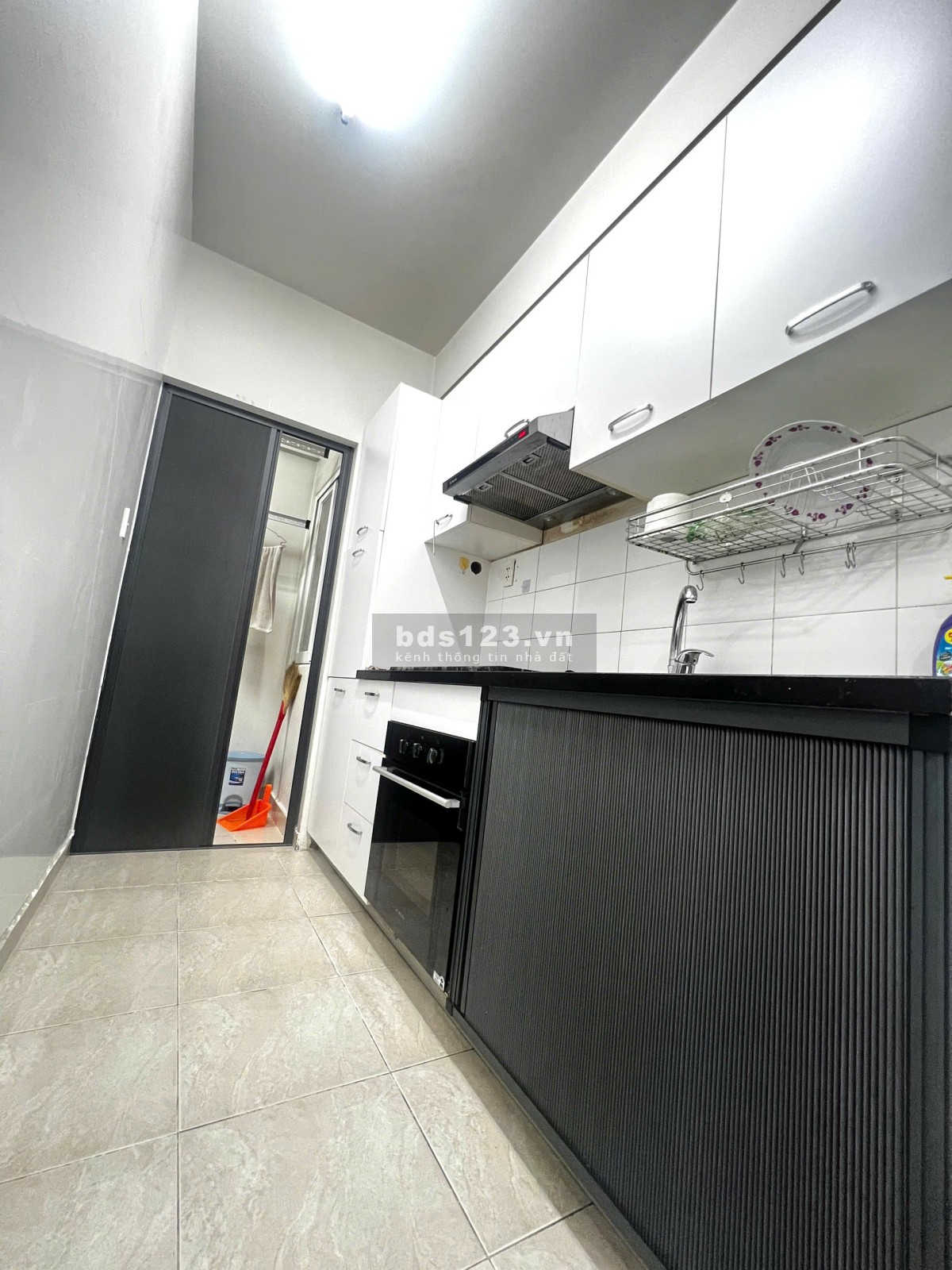 CHÍNH CHỦ BÁN CH EHOM3, LẦU6 CÓ BANCON, 64M2, 2PN_2WC. GIÁ THƯƠNG…
