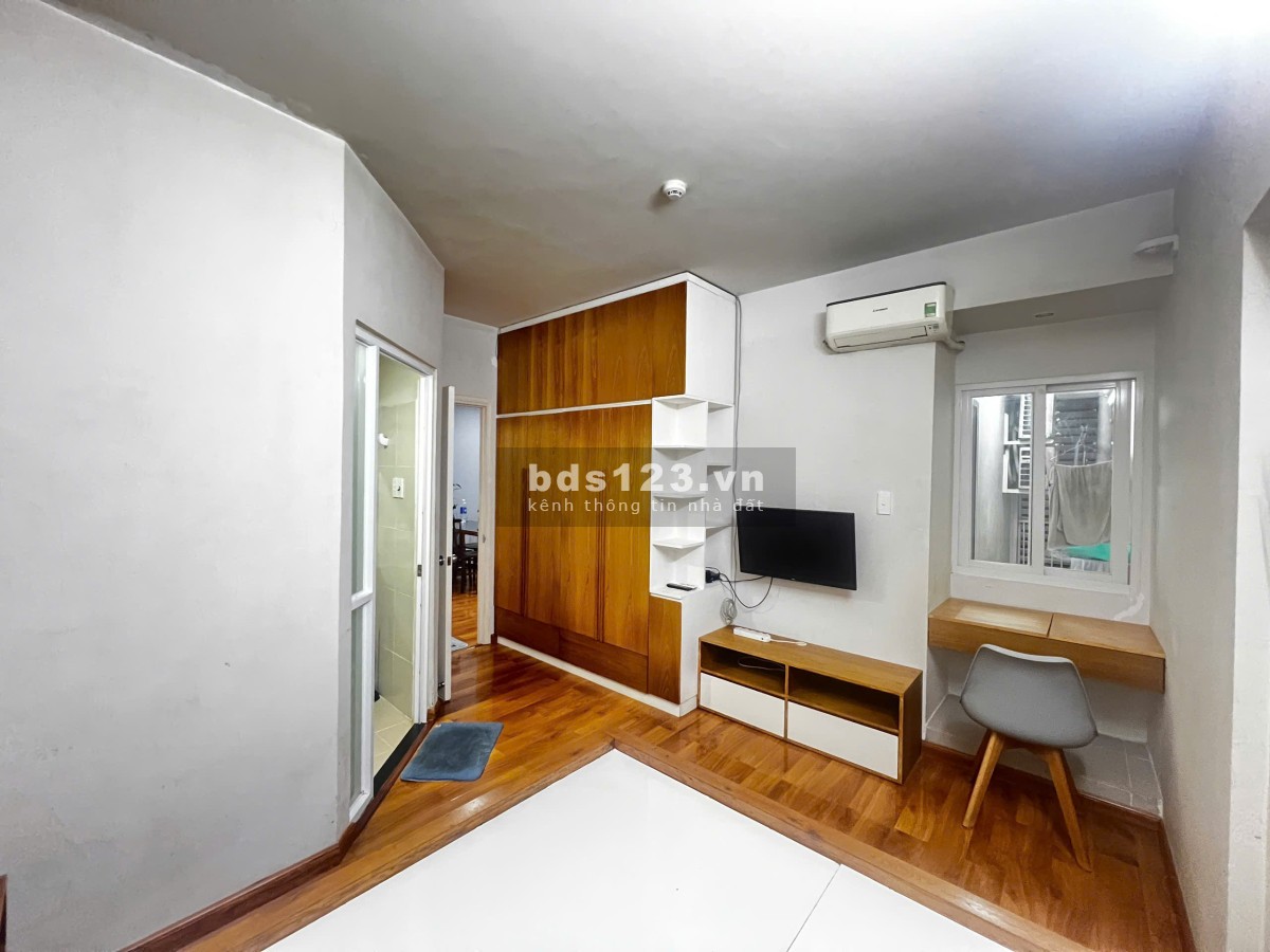 CHÍNH CHỦ BÁN CH EHOM3, LẦU6 CÓ BANCON, 64M2, 2PN_2WC. GIÁ THƯƠNG…