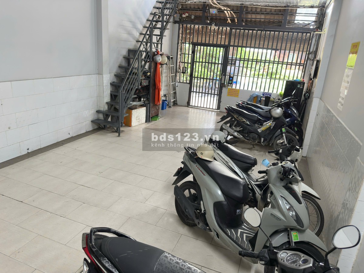 Cho thuê phòng đầy đủ nội thất có gác Nguyễn Thái Sơn p5…