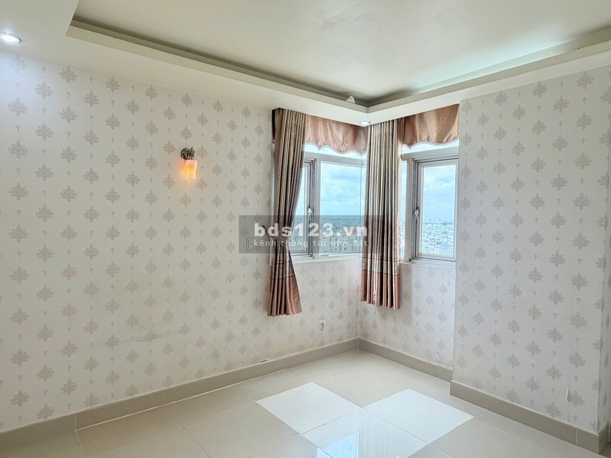 Căn 75m2 Hoàng Kim Thế Gia sổ hồng sẵn, thanh toán 950tr ở ngay