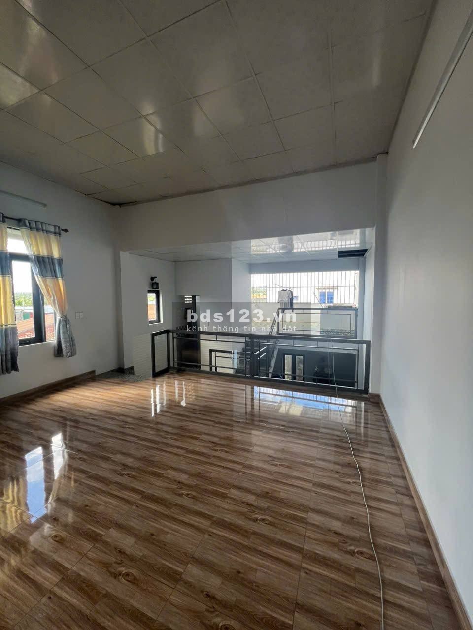 Bán nhà riêng 2 tầng 169,5m² hẻm 3 Hùng Vương, Buôn Hồ, sổ…