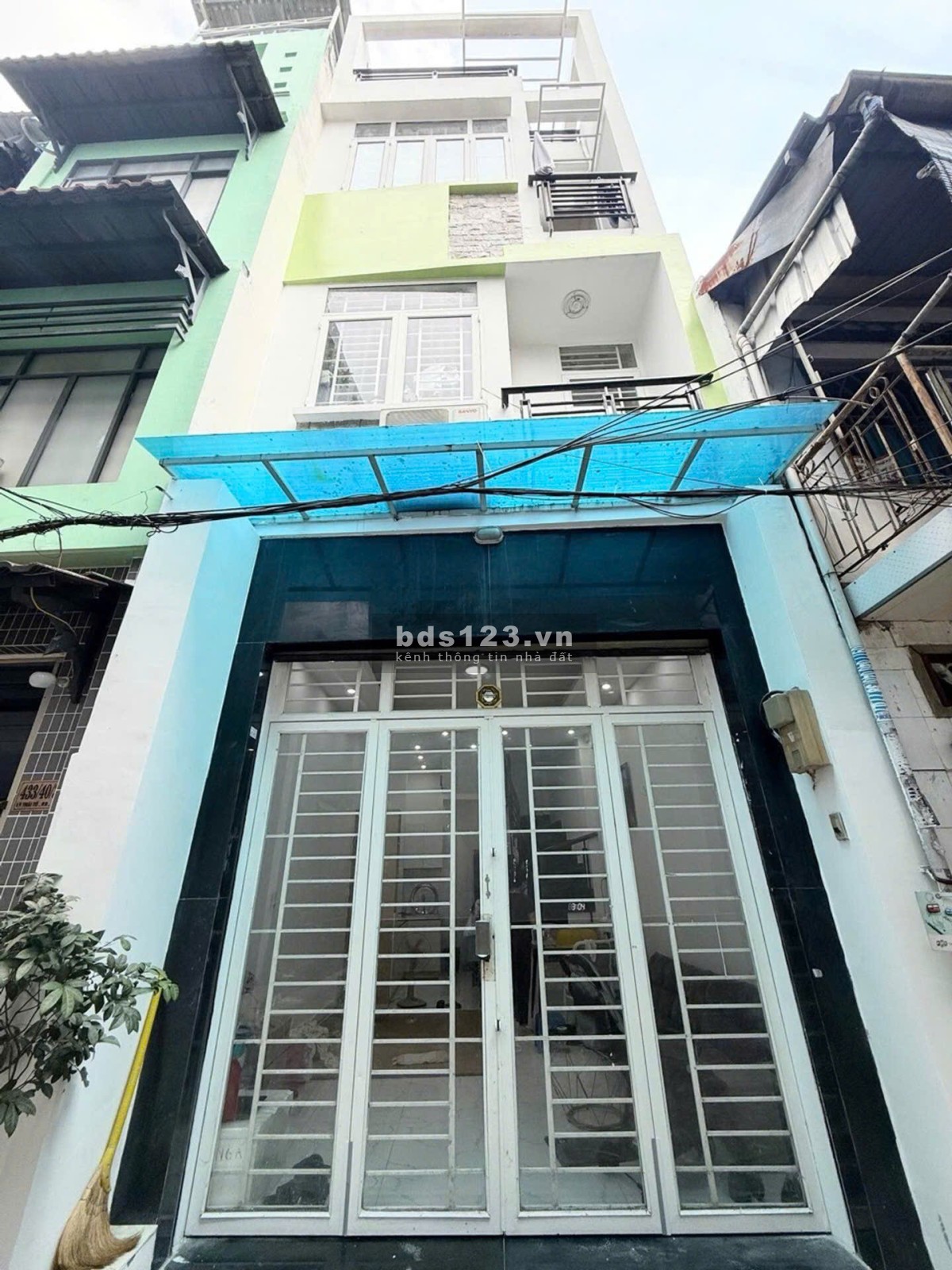 Bán Nhà Quận 10, Cách Mạng Tháng Tám, Trệt 4 Lầu BTCT, KQHLG