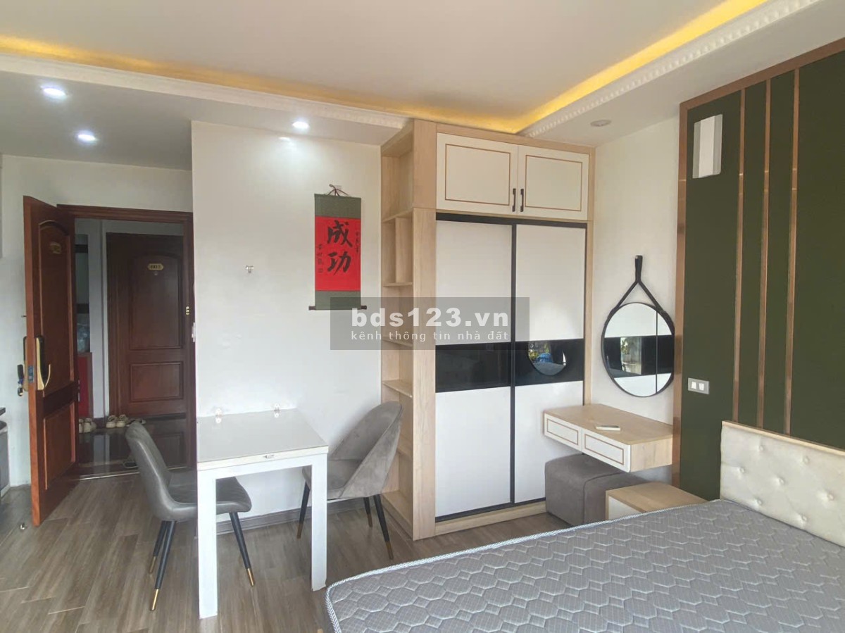Cho thuê Căn Chung cư mini tại Phố Trích, Tây Hồ. Ban công…