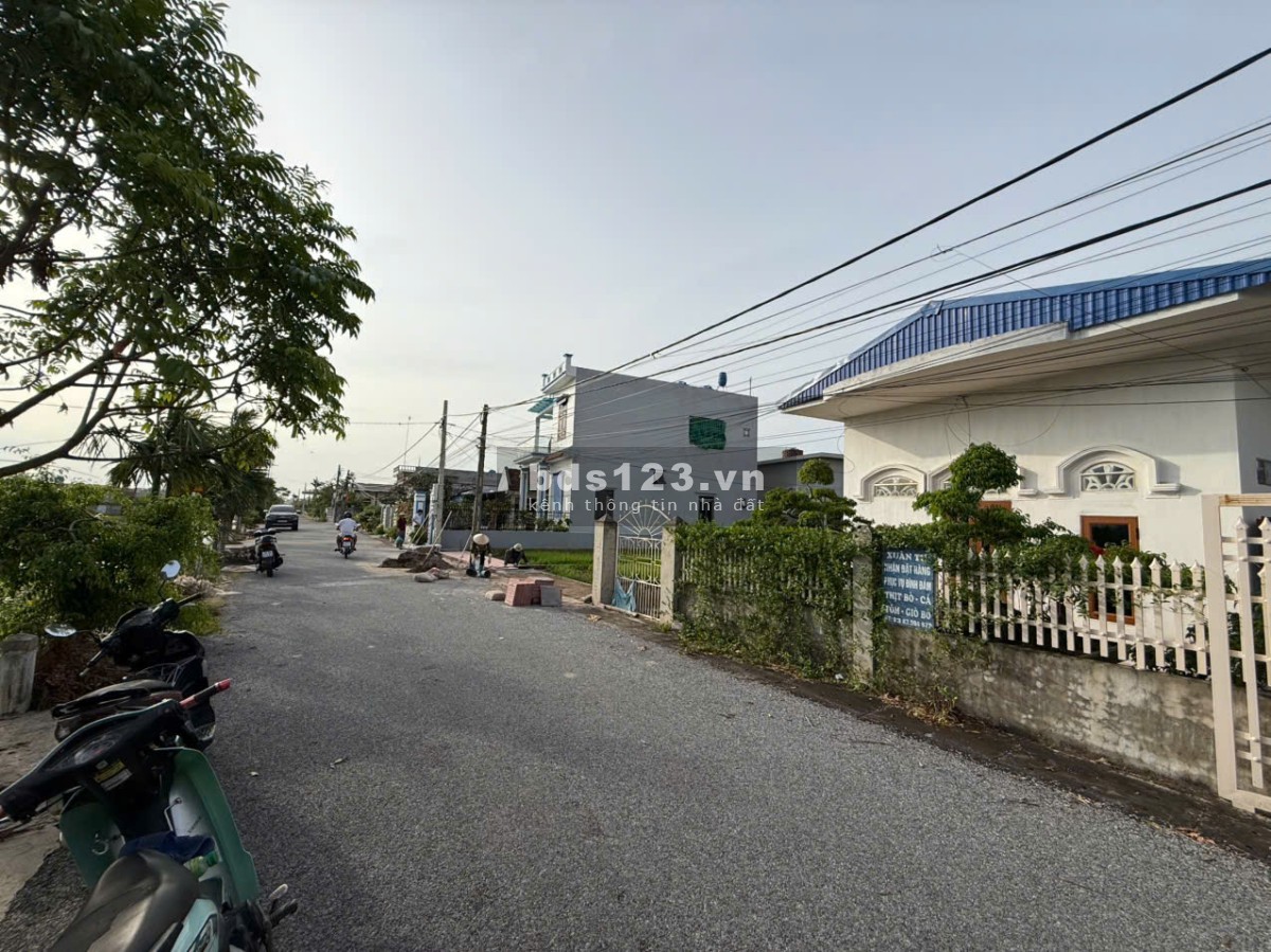 Cần Bán Gấp Lô Đất MT 8M, DT 128m. Đất Sẵn Sổ Full cư.…