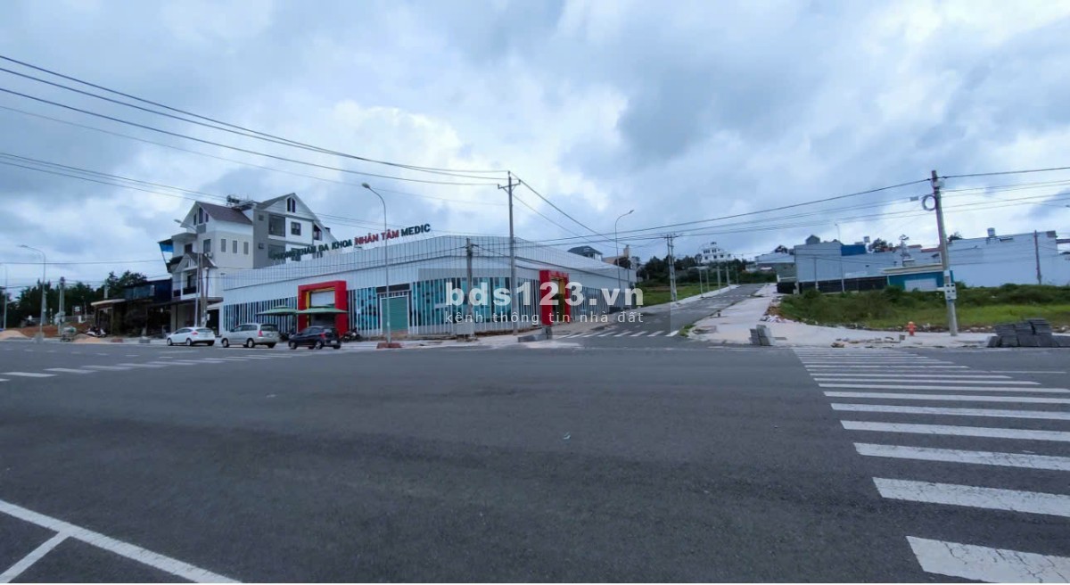 Đất Mặt tiền Khu phố 3, phường B'Lao (7 x33m = 234m2 full Thổ cư)