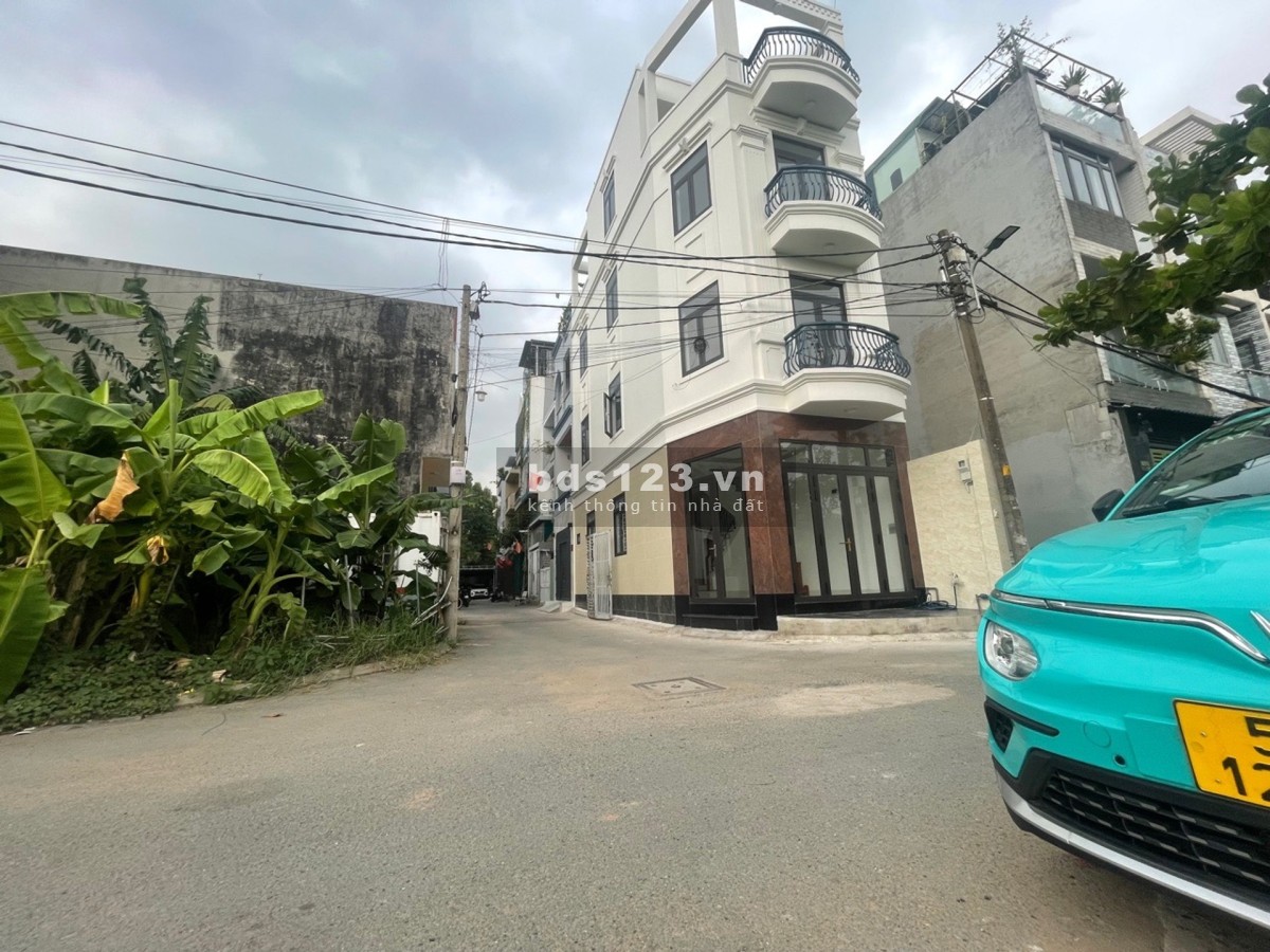 7 tỷ 2 - 100m ngang hơn 8m nhà 3 tầng kiên cố sát Vạn Phúc City…