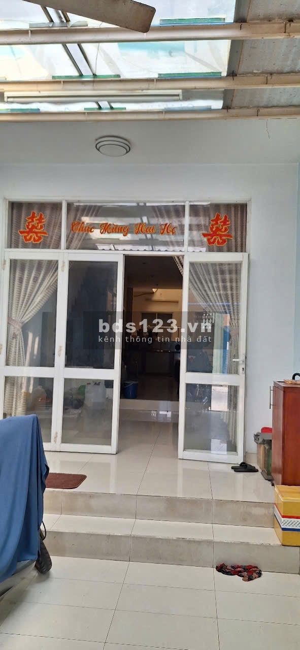 Bán nhà mặt tiền TTN 11, P. Tân Thới Nhất Q12
