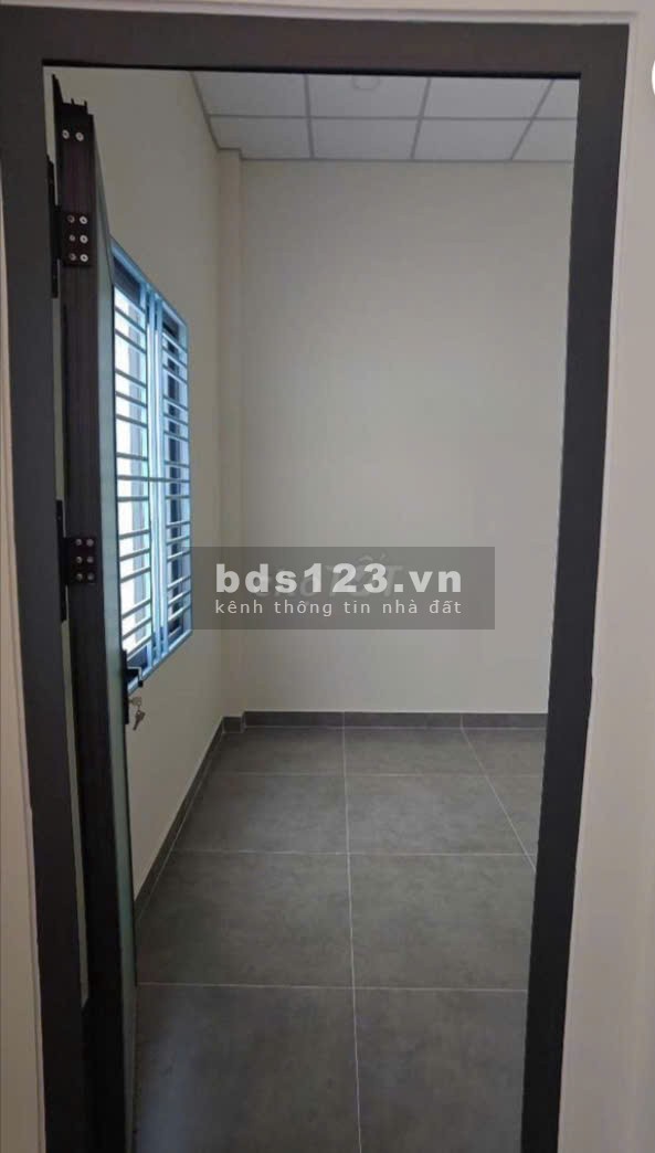 Cho thuê nhà mặt tiền KD 37 Đường 882, P. Phú Hữu Q9