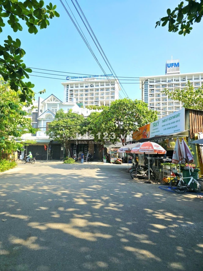 Bán Nền Đất 55m2, Giá 3.x Tỷ, Lã Xuân Oai Q9. Gần Đại Học…